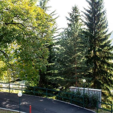Апартаменти Trilocale In Centro A Chiesa Valmalenco К'єза-ін-Вальмаленко Екстер'єр фото